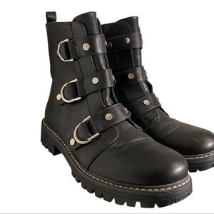 Stylish Trendy buckle up black boots. If you know this is the look 👀 for fall!